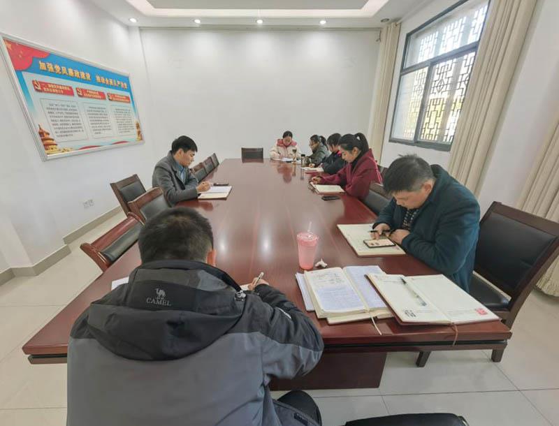 石宝山公司开展主题党课活动.jpg 石宝山公司开展主题党课活动.jpg