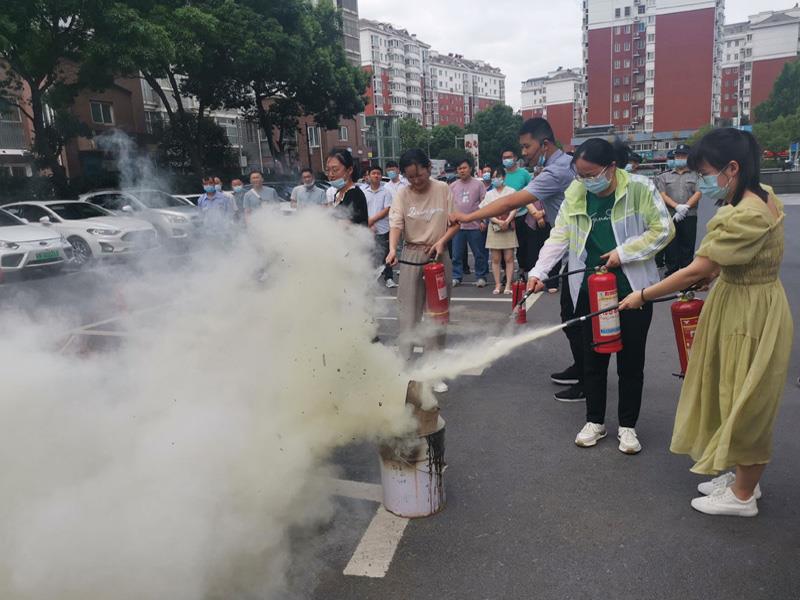 F:\集团信息宣传\集团网站\集团信息报汇总表\消防安全2.jpg F:\集团信息宣传\集团网站\集团信息报汇总表\消防安全2.jpg